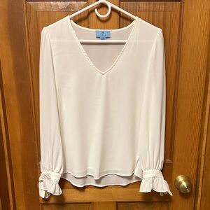 Women's CeCe Ivory V-Neck Blouse with Ruffled Sleeves